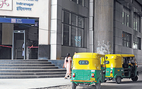 Travel woes: Autorickshaw drivers tend to charge exorbitant rates outside the City's Metro stations. dh photo by sk dinesh