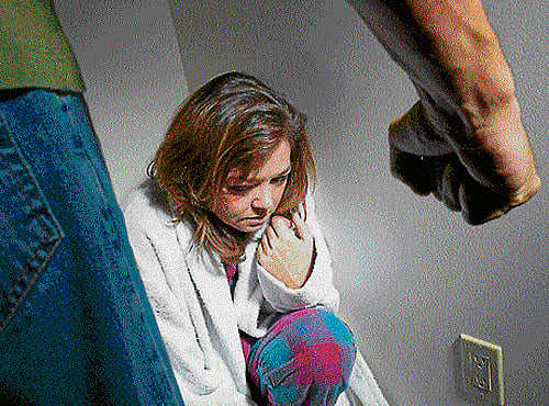 Women molested on Mumbai, Kolkata trains