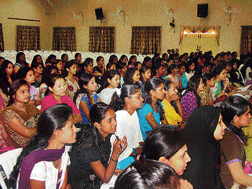 Excited Students at the orientation programme.