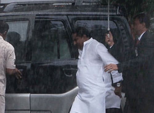 Kiran's father favoured undivided AP