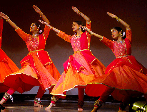 Reading Quran through Kathak