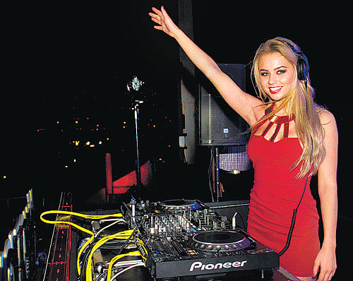 high spirits: DJ Mel Reeves