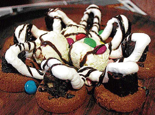 crunchy: Chatterhouse Special Dessert Nachos.