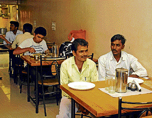 popular Regulars relishing the dishes.