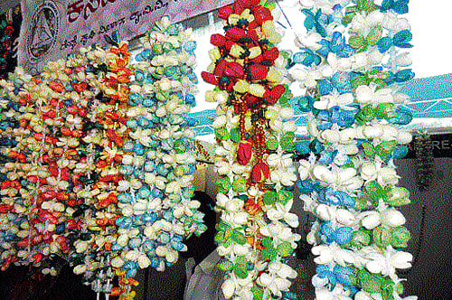 novelty: Flowers made out of discarded cocoon shells. (Photo by the author)