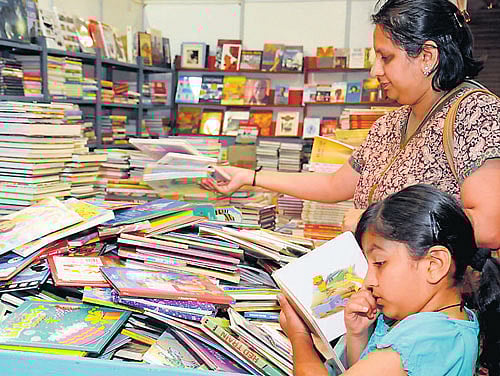 Visitors at Bangalore Book festival last year. DH Photo