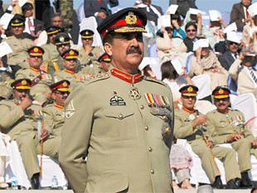 File photo of Pakistan's new army chief Gen Raheel Sharif visiting troops deployed at forward locations along the Line of Control (LoC). Reuters.