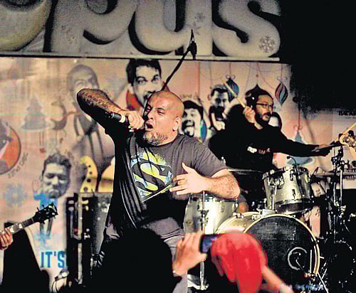 good beats: Members of the band.