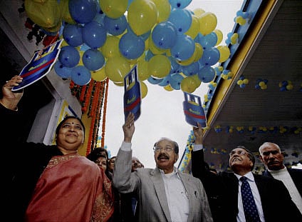 The government on Wednesday launched pan-India portable liquefied petroleum gas (LPG) connections across oil marketing companies (OMC) and distributors. PTI photo