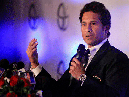 Shiv Sena patriarch Bal Thackeray, cricket legend Sachin Tendulkar and SP leader Abu Azmi are among the two lakh water bill defaulters in Mumbai. PTI File Photo