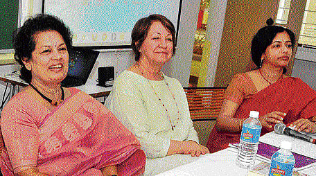 Prathibha Karanth of Comm DEALL Trust, Lois Heymann,  Director of  Auditory Processing Centre, New York, and  Dr Neena David, Aditi counsellor, at a seminar on Auditory Processing Issues in Bangalore on Saturday. DH Photo