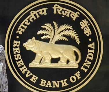 'Domestic bank credit base abroad grew 32%'