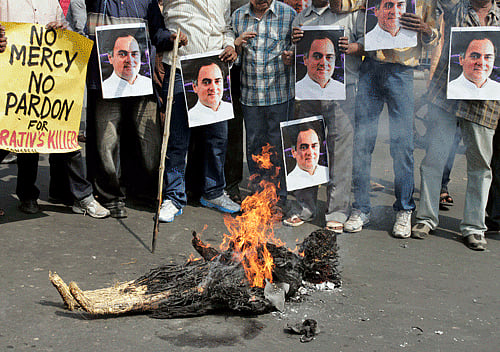 Petrol bombs were today hurled at the office of a local Tamil outfit while statues of Rajiv Gandhi were found damaged in some parts of the city, a day after pro-Tamil outfits and Congressmen clashed over the issue of release of convicts in the assassination case of the former prime minister. AP File Photo