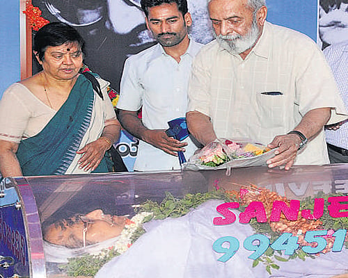 Actor C R Simha consigned to flames