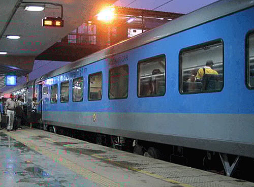SMS alert service for waitlisted rail passengers launched. File photo - PTI