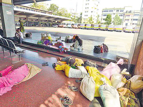 The bandh called to protest the launch of the Yettinhole irrigation project affected bus services in Mangalore on Monday. KPN