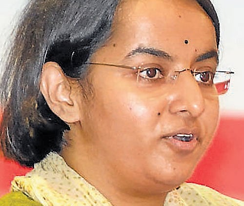 Rashmi V
