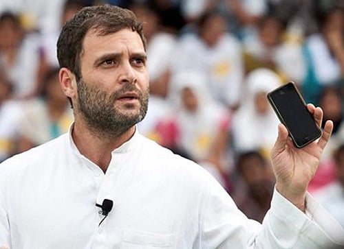 The Rashtriya Swayamsevak Sangh (RSS) on Friday filed a complaint against All India Congress Committee (AICC) vice president Rahul Gandhi with the Election Commission of India for his remark that the 'RSS people' had killed Mahatma Gandhi. DH File Photo
