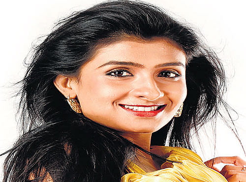 Actress Roopa Shree says that she's always ready to face challenges. The tougher the role, the easier it is for her to work on it, DH photo