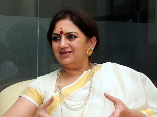 Hours after accepting the JD(S) membership and candidature, danseuse and wife of late minister Jeevaraj Alva, Nandini Alva said that she is ready make a fight out of the contest from the Bangalore Central constituency. DH Photo