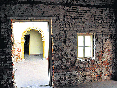 According to the Horticulture Department, the renovation work of the heritage library will be completed in six months. DH photo/Shivakumar