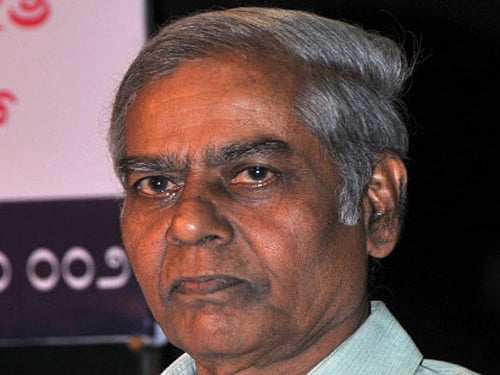 Social activist, S R Hiremath, had said with more clarity on this issue in a press conference in Bangalore about two months ago. 'Energy Minister D K Shivakumar had made the phone call to the district officers, due to which the eviction drive was stopped.' DH Photo