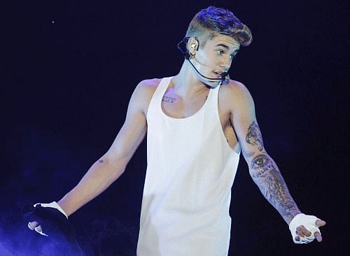 Justin Bieber apologises for Japan war shrine trip