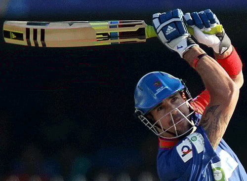 Defending champions Mumbai Indians slumped to their fourth consecutive defeat as Delhi Daredevils dished out a clinical all-round display to record an easy six-wicket win in an Indian Premier League match here on Sunday. PTI photo