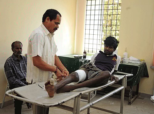 Members of two communities clashed today over construction of a water kiosk near a mosque in Teergaran area here leaving four persons injured and sparking tension. DH file photo for representation only
