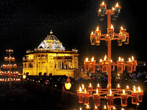 On the day when Narendra Modi won a landslide in Lok Sabha elections, the Supreme Court dealt a severe blow to the state police by acquitting six convicts, including three of them on death row, in the 2002 Akshardham temple attack case. PTI file photo