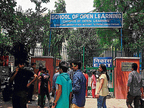 DU's School of Open Learning lacks basic facilities like adequate number of reading rooms, reading material and a studio to record lectures by the faculty. DHNS
