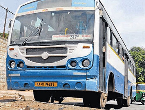 Even as the State-run bus corporations are crying hoarse on the losses in the previous fiscal, they are not a deterrent for them to dole out freebies to its former employees.  DH file photo