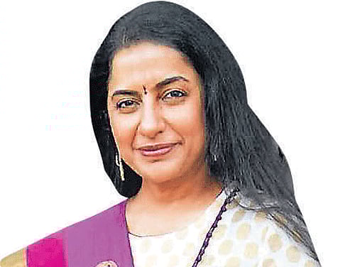 She is grace personified and her smile is disarming. Actor-director-dialogue-writer and TV anchor Suhasini Mani Ratnam ensures that whatever she does looks effortless. DH photo