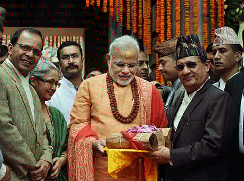 Do you know J K Rowling adopted a male name once, Robert Galbraith, to write a book? 