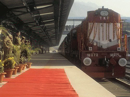 Contrary to the assertion of the government that the Railways is opening up only some areas like bullet trains and dedicated freight corridors to domestic and foreign private investment, the national transporter has proposed to open up almost 10 important areas of rail production. PTI file photo