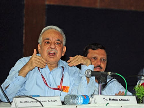 'Ownership is a huge concern... how do you know that a TV channel operated out of Bhopal owned by a local MLA or MP is conveying the truth rather than tinted version of the truth. This is one problem with political ownership,' said Trai Chairman Rahul Khullar while releasing recommendations on 'Issues Relating to Media Ownership'. DH photo