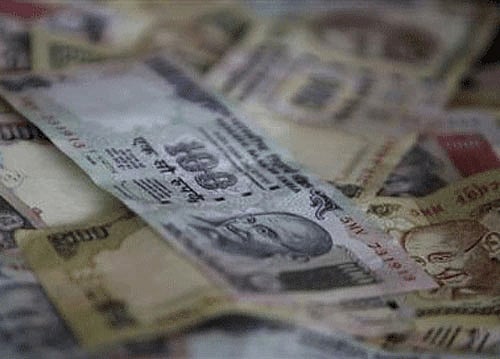 A total of 355 out of 456 donors from Delhi who contributed Rs.2.21 crores to political parties in 2012-2013 did not disclose their PAN details, the  Association for Democratic Reforms (ADR) said here Wednesday. Reuters file photo. For representation purpose