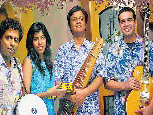 The members of 'Calcutta Chronicles'.