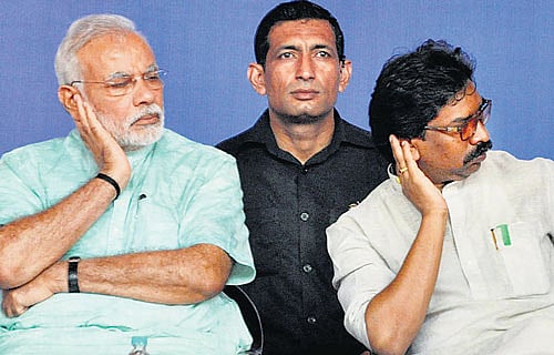 Prime Minister Narendra Modi with Jharkhand Chief Minister Hemant Soren at launch of a Power Sub Station and various other programmes in Ranchi on Thursday. PTI photo