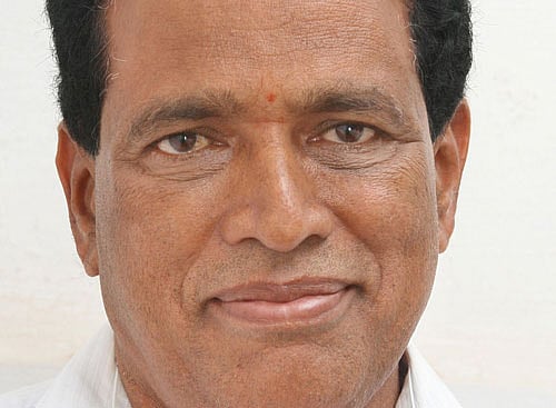 Minister of State for Primary and Secondary Education, Kimmane Ratnakar, said the DDPIs will be given a fixed tenure of two years and the BEOs three years, at their place of posting. The officers will not be posted to their native districts. / DH Photo