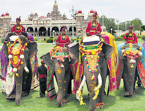 A tableau to invite people from across the State for Dasara, spreading the fragrance of the festival through the State-owned Mysore Sandal Soap and chair-back panels with Dasara canvas in the backdrop are among the novel initiatives planned to give wide publicity for the festival scheduled to be held from September 25 to October 4. DH file photo