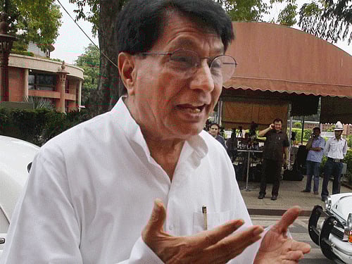 Cracking the whip, government has disconnected power and water supplies to the official accommodations here of former union ministers and ex-MPs including Ajit Singh, Jitendra Singh and Mohd Azharuddin who refused to vacate the premises. AP file photo