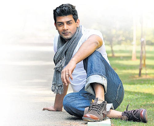 I played the role of a cop in 'Akramana' as well. So I am not really new to playing a cop but I must say that I feel like a real cop every time I slip into the uniform. Dh Photo