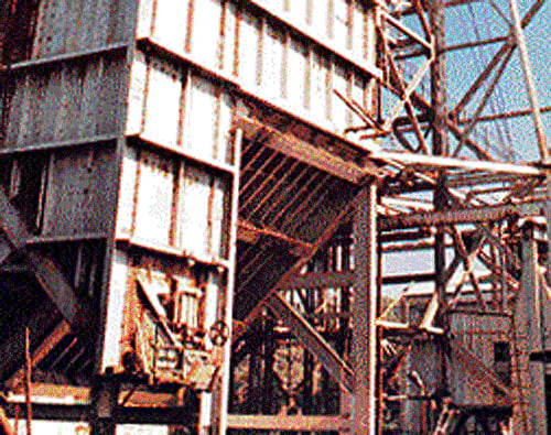 Hutti Mines proposes to mine gold abroad