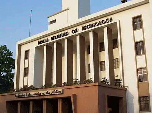 The government has asked the Indian Institutes of Technology (IITs) and Indian Institutes of Management (IIMs) to examine demand for a separate canteen for vegetarian students on their campuses. PTI file photo