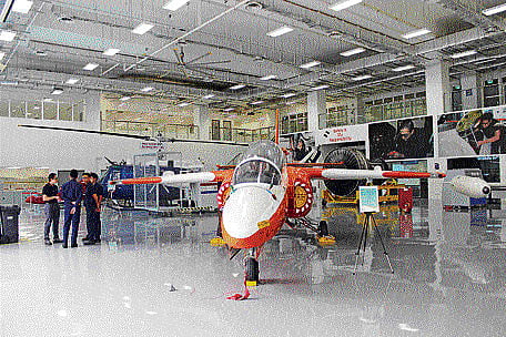 Students at a session at ITE's Aerospace and Marine Technology Centre,