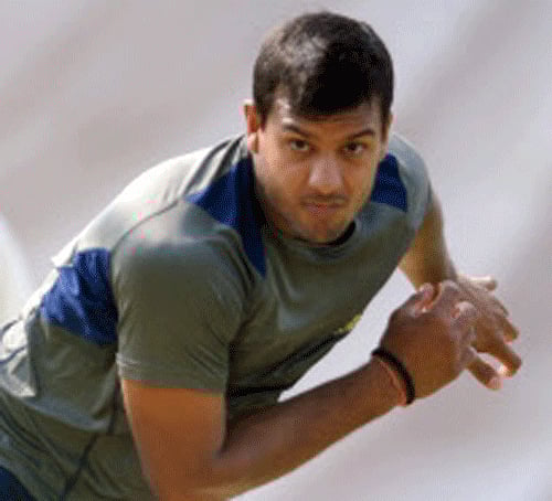 Agarwal's breezy ton spurs Karnataka