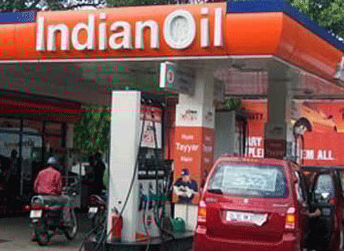 Indian Oil is looking at setting up a greenfield refinery on the West coast as part of its expansion plans.AP File Photo