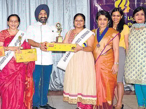 Shalini Prabhu, Prema Ayer, Usha Vishwanath, Rita Chhabra (second runner-up), Kiran Rawar (first runner-up), Chef Surjan Singh Jolly, Chaitra Manjukumar (gourmet queen), Nanda Patil (president, Inner Wheel Club of Bangalore), Medha Rao and Kavita Pishay.