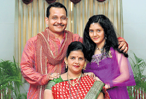 Content: Biranchi Narayan Jena and Pratibha with daughter Shravanee.